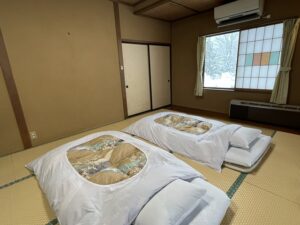 河鹿荘のマッサージチェア付きの和室