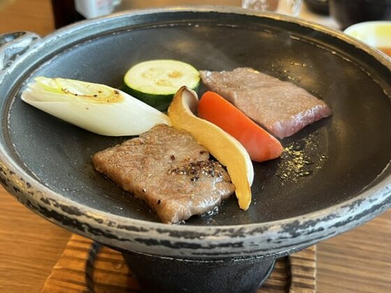 ゆずり葉の夕食A5ランク飛騨牛